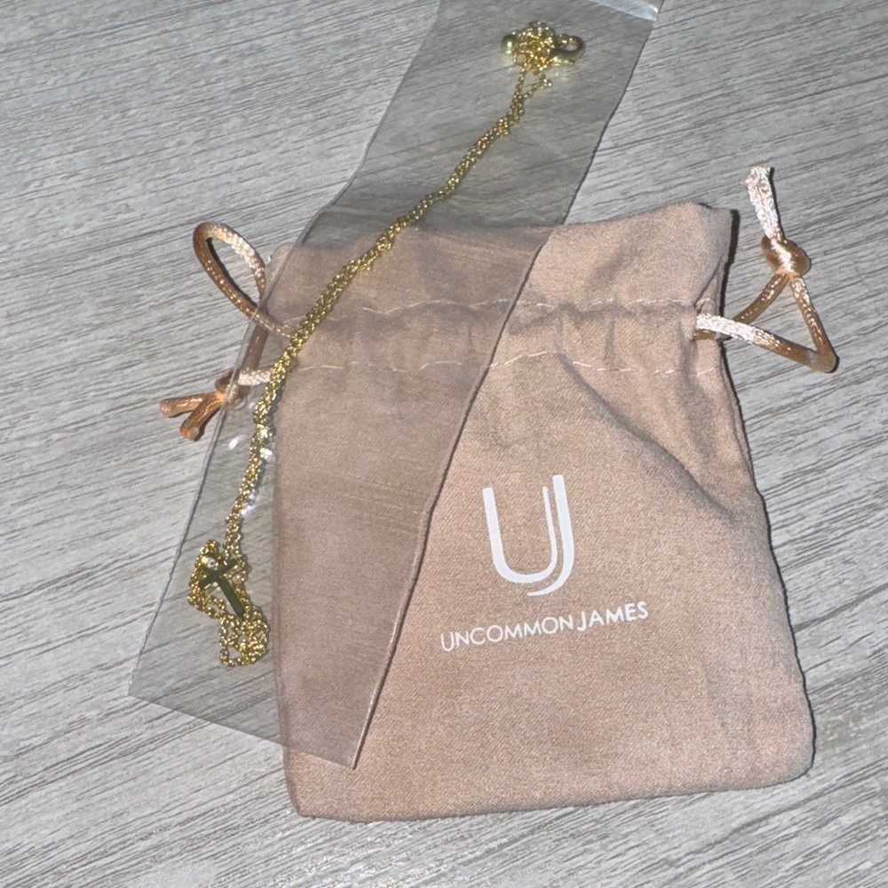 Uncommon James Gold Chain Necklace - Letter T